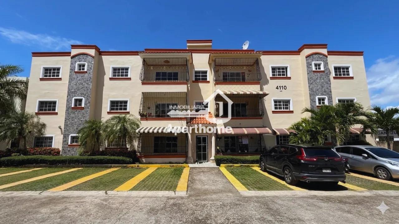 Apartamento en 1er Nivel con 2 Parqueos en 148 Metros en San Francisco de Macoris