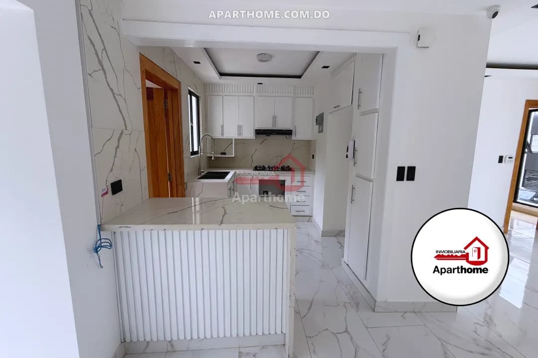 Apartamento en Venta con 131 Metros de Construccion en Urb. Neftalí 3, San Francisco de Macorís