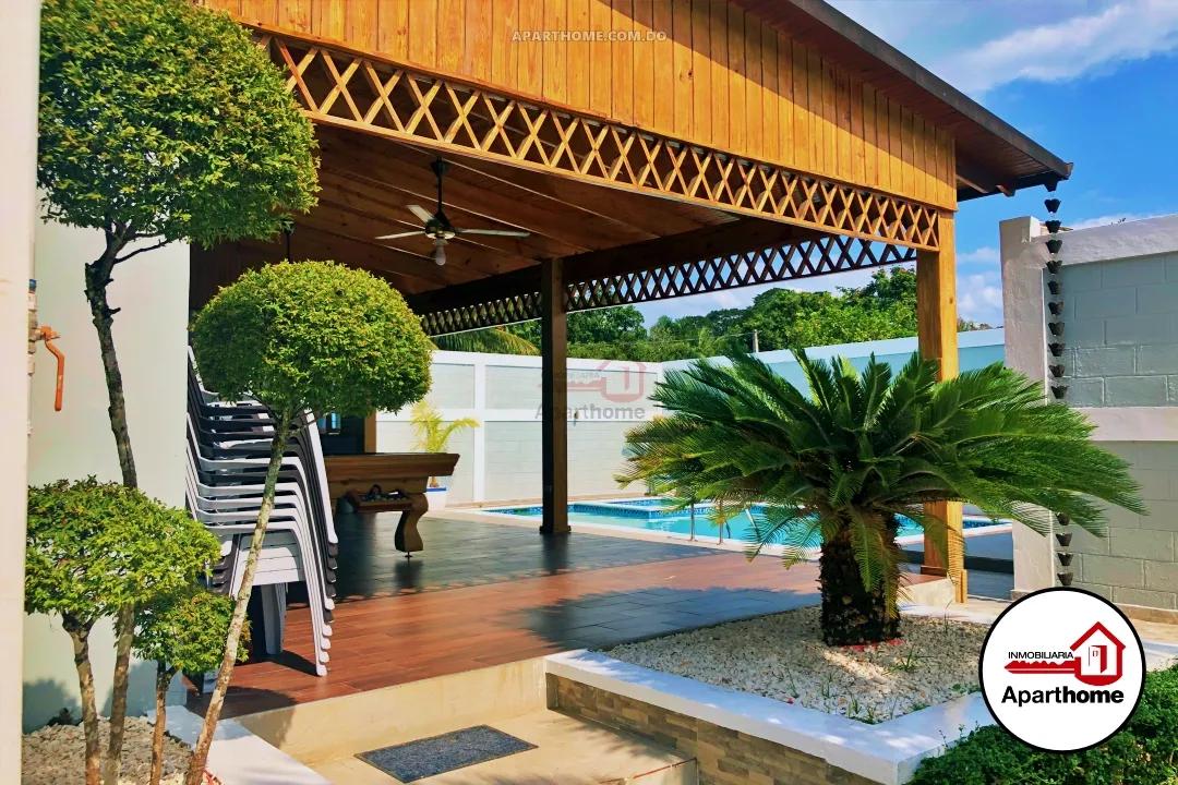 Casa Espaciosa con Piscina, Gazebo en República Dominicana