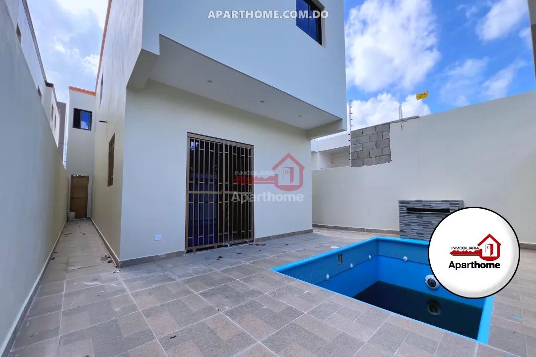 Casas de 2 niveles con Piscina y 200 m² de Construcción en Urb. Toribio Camilo, San Francisco de Macorís