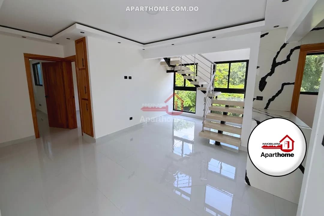 Penthouse en Venta en Urb. Neftalí III, San Francisco de Macorís | Con 246 m² con Jacuzzi y 4 Habitaciones